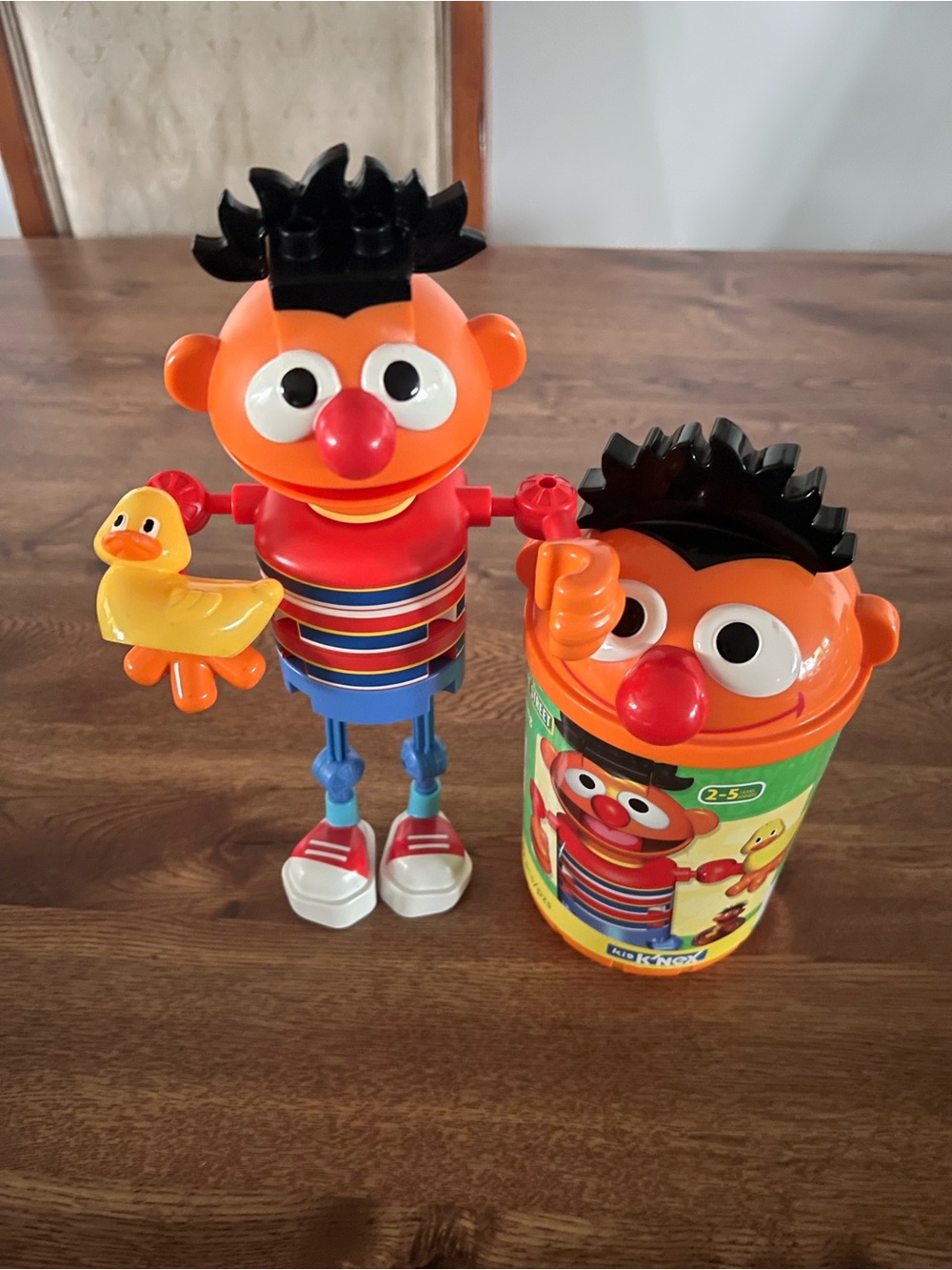 Vintage K'NEX Sesame Street Ernie Building Set